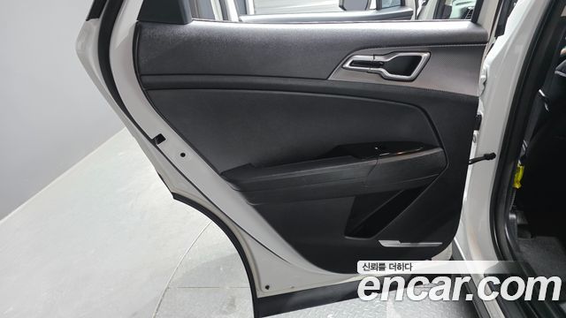 Kia Sportage (V) Gasoline 1.6 Turbo 2WD Prestige 2024 — фото 25