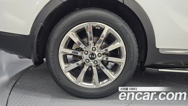 Kia Sorento Diesel 2.0 2WD Noblesse 2017 — фото 5