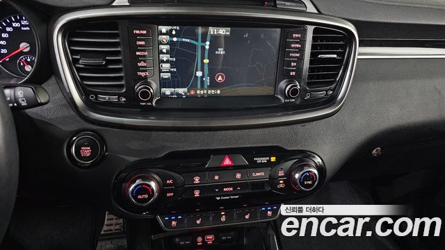 Kia Sorento Diesel 2.0 2WD Noblesse 2017 — фото 15