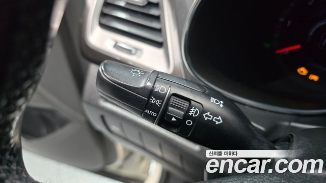 Hyundai Santa Fe (DM) Diesel(e-VGT) 2.2 2WD Exclusive 2013 — фото 16