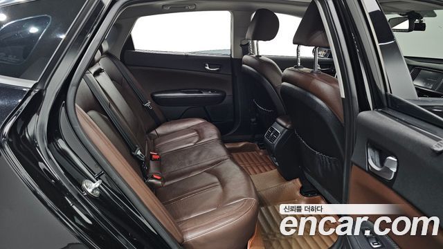 Kia K5 (II) 2.0 Turbo SX Noblesse special 2016 — фото 16