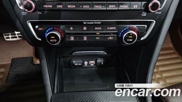 Kia K5 (II) 2.0 Turbo SX Noblesse special 2016 — фото 21