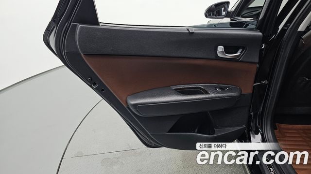 Kia K5 (II) 2.0 Turbo SX Noblesse special 2016 — фото 31