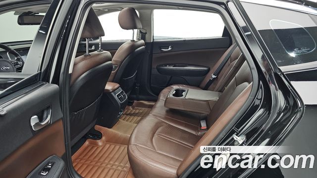 Kia K5 (II) 2.0 Turbo SX Noblesse special 2016 — фото 32