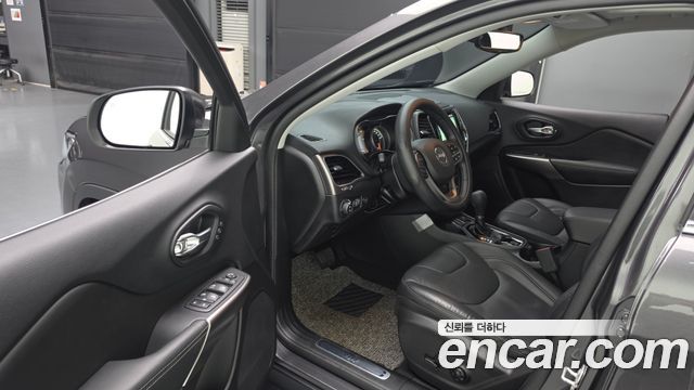 Jeep Cherokee (KL) 2.4 Limited 2WD 2020 — фото 10