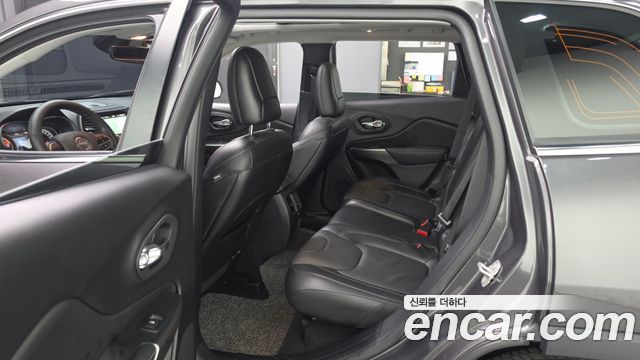 Jeep Cherokee (KL) 2.4 Limited 2WD 2020 — фото 11
