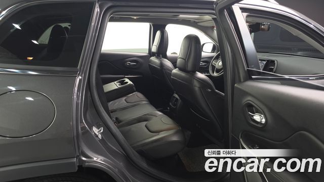 Jeep Cherokee (KL) 2.4 Limited 2WD 2020 — фото 12