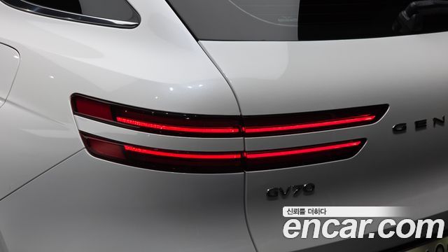 Genesis GV70 2.2 Diesel 2WD 2021 — фото 23