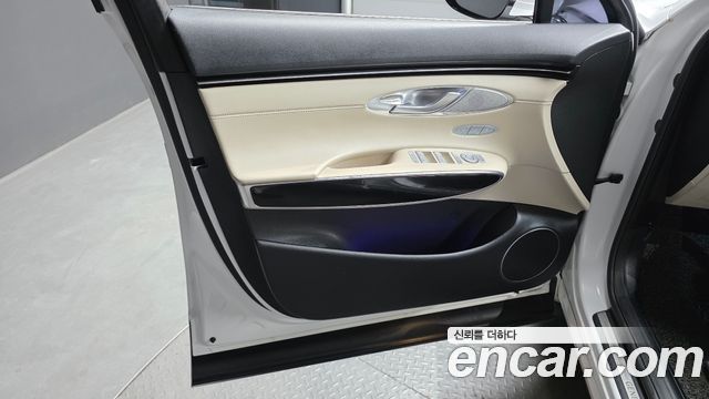 Genesis GV70 2.2 Diesel 2WD 2021 — фото 24