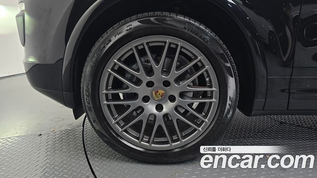 Porsche Cayenne 3.0 Diesel Platium Edition 958 2017 — фото 5