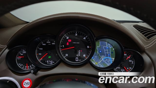 Porsche Cayenne 3.0 Diesel Platium Edition 958 2017 — фото 8