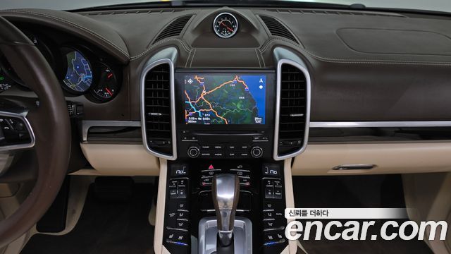 Porsche Cayenne 3.0 Diesel Platium Edition 958 2017 — фото 13