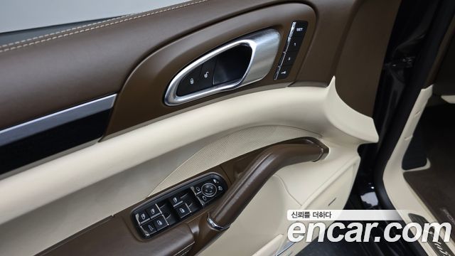 Porsche Cayenne 3.0 Diesel Platium Edition 958 2017 — фото 15