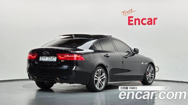 Jaguar XE 3.0 SC S 2019 — фото 2