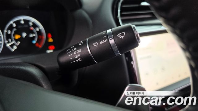 Jaguar XE 3.0 SC S 2019 — фото 29