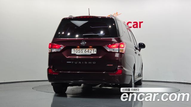 KG Mobility (SsangYong) Korando Turismo 2WD Extreme 9-seater 2015 — фото 4