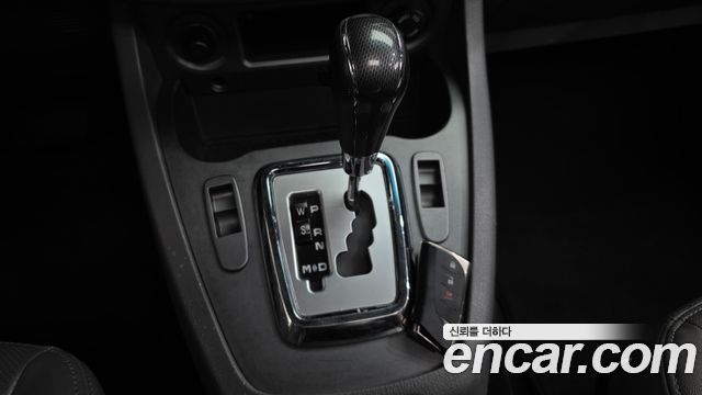 KG Mobility (SsangYong) Korando Turismo 2WD Extreme 9-seater 2015 — фото 9