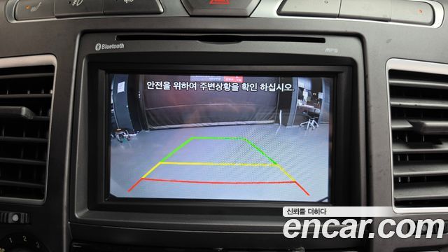 KG Mobility (SsangYong) Korando Turismo 2WD Extreme 9-seater 2015 — фото 17