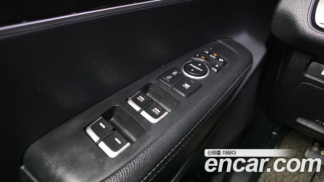 Kia Sorento Diesel 2.0 4WD Prestige 2016 — фото 28