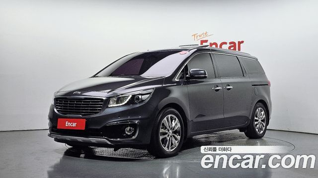 Kia Carnival 9-seater Prestige