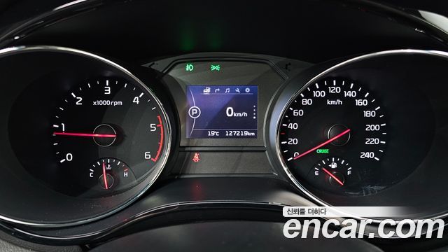 Kia Carnival 9-seater Prestige 2018 — фото 8