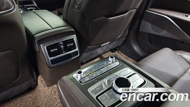 Kia K9 3.8 GDI AWD PlatinumⅡ 2019 — фото 19