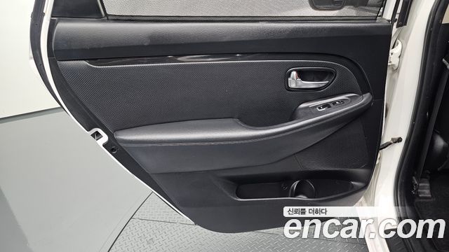 Kia Carens 2.0 LPi Prestige 2014 — фото 25