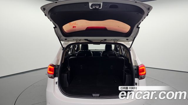 Kia Carens 2.0 LPi Prestige 2014 — фото 30