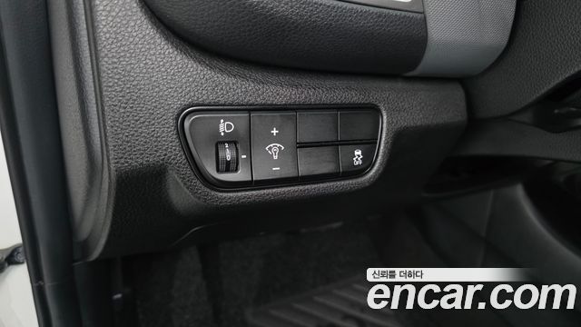 Kia Seltos Gasoline 1.6 Turbo 2WD Trendy 2023 — фото 12