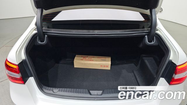 Kia K7 Hybrid 700h Prestige 2014 — фото 20