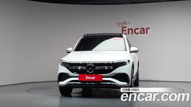 Mercedes-Benz EQB (X243) EQB300 4MATIC AMG Line 2023 — фото 3