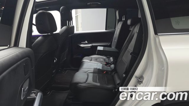 Mercedes-Benz EQB (X243) EQB300 4MATIC AMG Line 2023 — фото 12