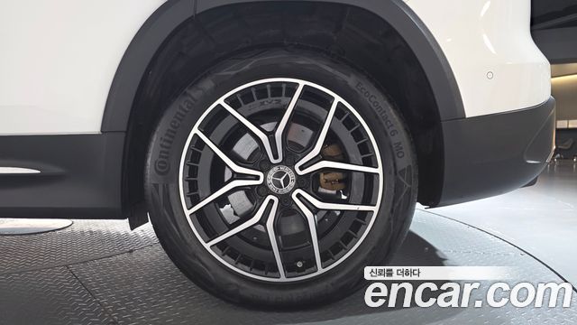 Mercedes-Benz EQB (X243) EQB300 4MATIC AMG Line 2023 — фото 21
