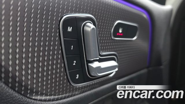 Mercedes-Benz EQB (X243) EQB300 4MATIC AMG Line 2023 — фото 31