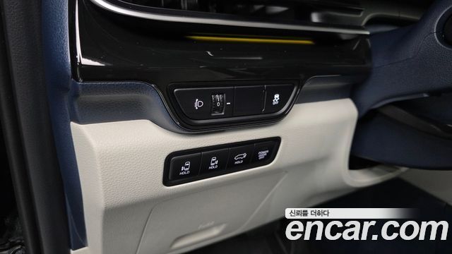 Kia Carnival (IV) HEV 7seater Gravity 2025 — фото 33