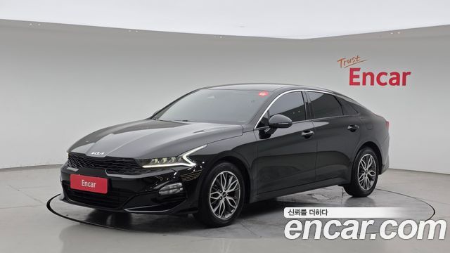 Kia K5 (III) 2.0 Trendy 2023 — фото 1