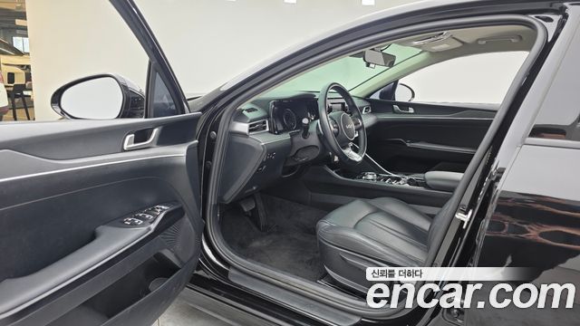 Kia K5 (III) 2.0 Trendy 2023 — фото 10