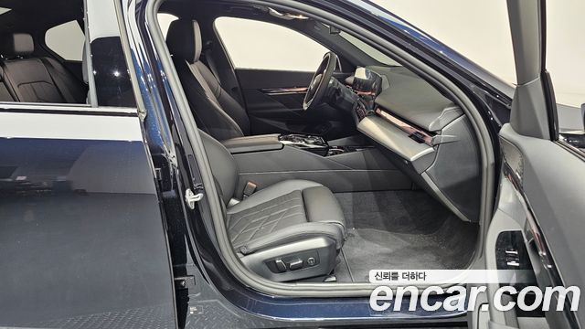 BMW 5 Series (G60) 520i M Sport 2026 — фото 26