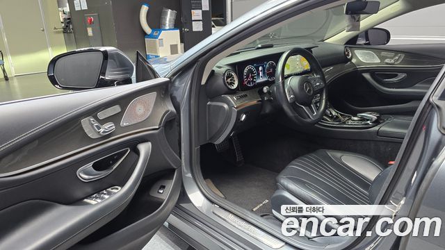 Mercedes-Benz CLS-Class (C257) CLS300d AMG Line 2019 — фото 10