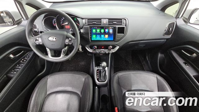 Kia Pride 1.6 GDI Sedan Luxury 2012 — фото 7