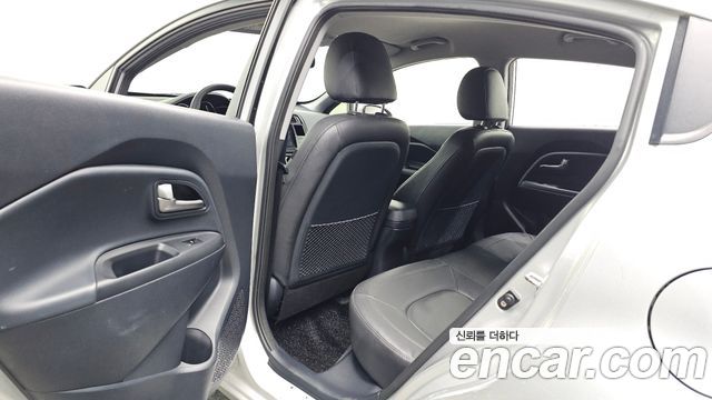 Kia Pride 1.6 GDI Sedan Luxury 2012 — фото 15