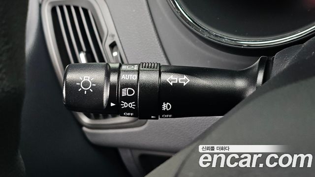 Kia Pride 1.6 GDI Sedan Luxury 2012 — фото 17