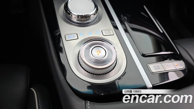 Genesis G80 (RG3) Gasoline 2.5 Turbo AWD 2024 — фото 9