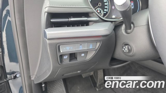 Genesis G80 (RG3) Gasoline 2.5 Turbo AWD 2024 — фото 17