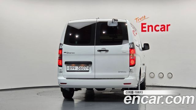Hyundai Grand Starex Van 3-Seater Smart 2019 — фото 4