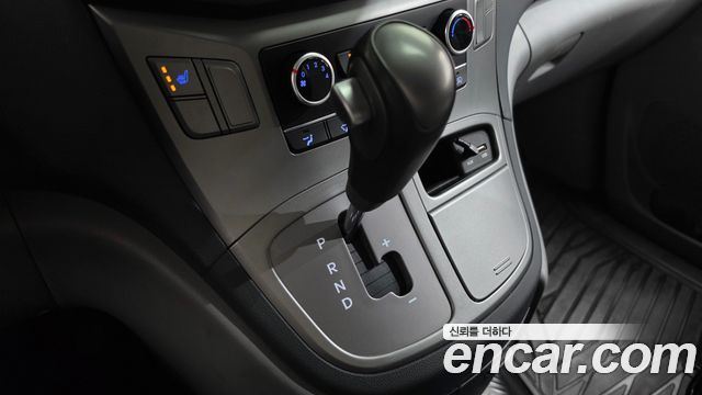 Hyundai Grand Starex Van 3-Seater Smart 2019 — фото 9