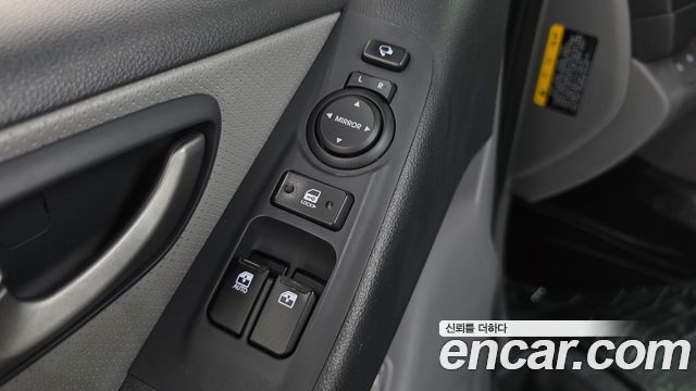Hyundai Grand Starex Van 3-Seater Smart 2019 — фото 17