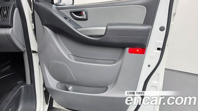 Hyundai Grand Starex Van 3-Seater Smart 2019 — фото 25