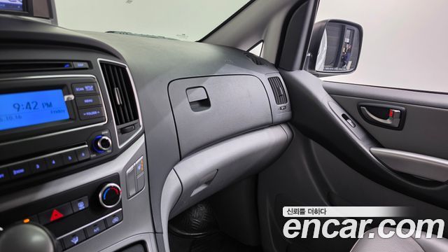 Hyundai Grand Starex Van 3-Seater Smart 2019 — фото 27