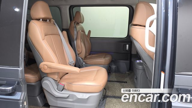 Hyundai Staria 4WD Lounge 9-Seater Inspiration 2022 — фото 11